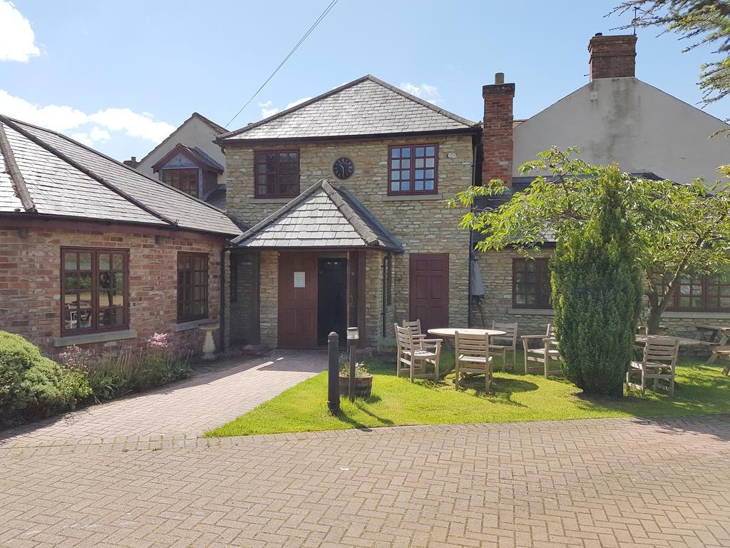 Roade House Hotel Northampton Exterior photo